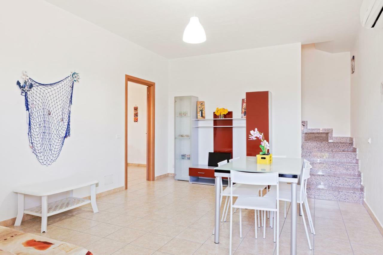 Focallo Seaside Holiday Flat Santa Maria Del Focallo Eksteriør bilde