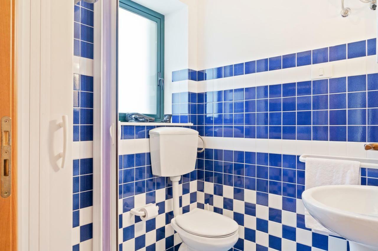 Focallo Seaside Holiday Flat Santa Maria Del Focallo Eksteriør bilde