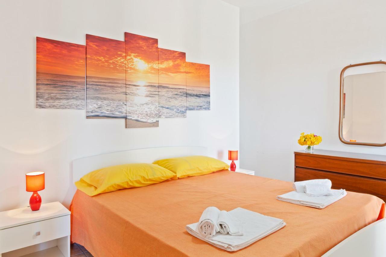 Focallo Seaside Holiday Flat Santa Maria Del Focallo Eksteriør bilde